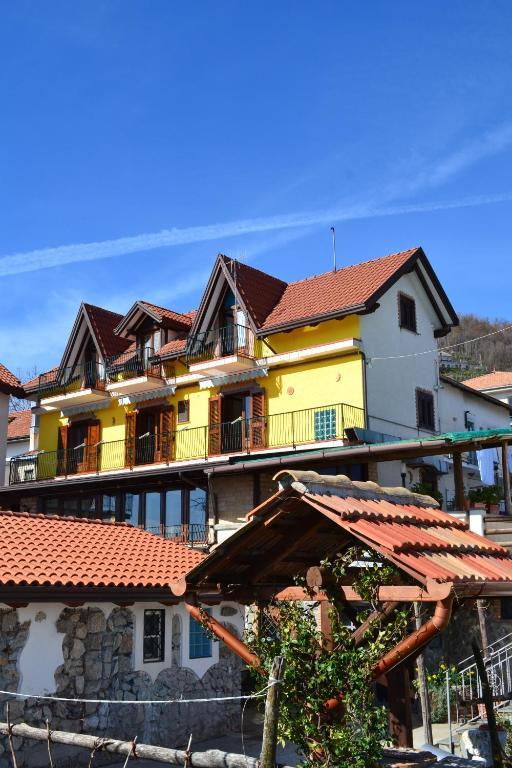 Triple Room Balcony